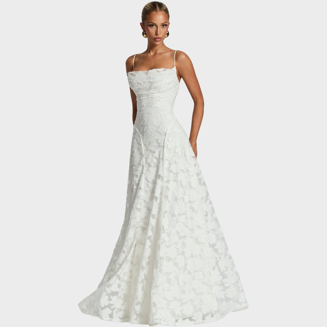 Larissa | Rochie lungă din dantelă elegantă