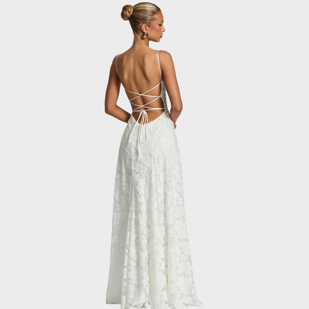 Larissa | Rochie lungă din dantelă elegantă