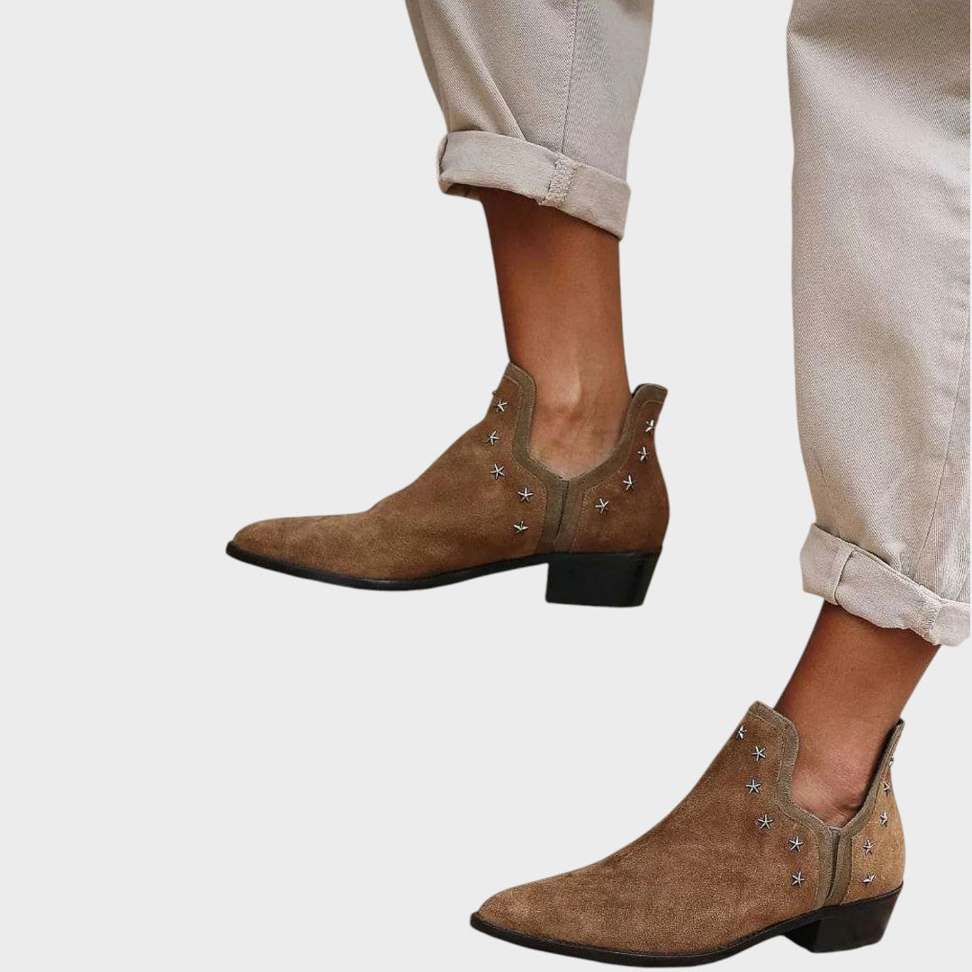 Paola | Botine din piele întoarsă cu vârf ascuțit, stil elegant