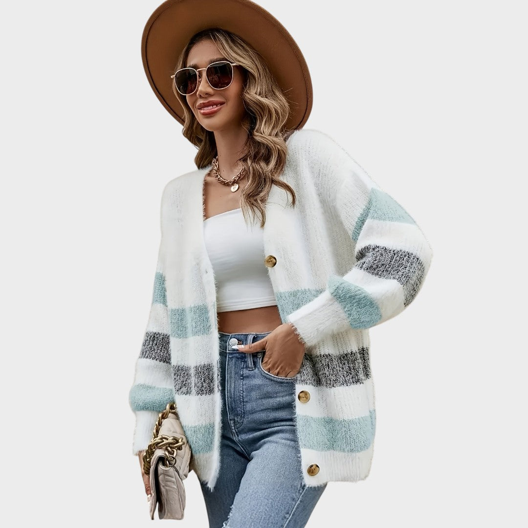 cardigan lung damă Lisa purtat cu stil