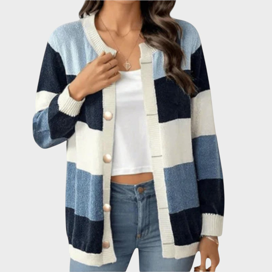 Cardigan lung cu nasturi Marisol detaliu nasturi